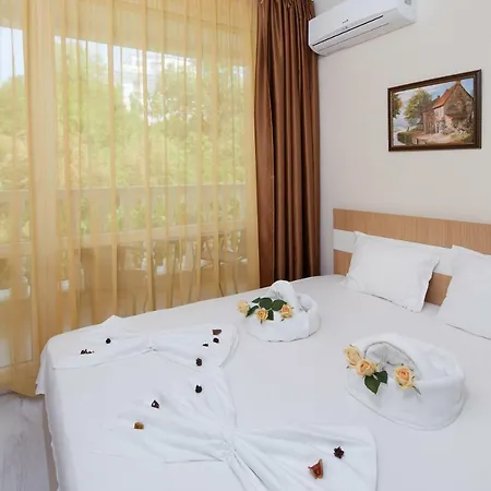 Apartahotel Sardinia And Sveti Vlas