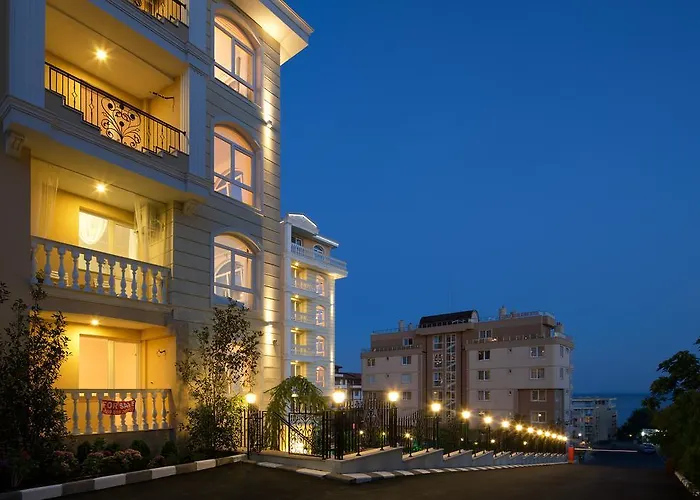 Sardinia And 公寓式酒店 4*