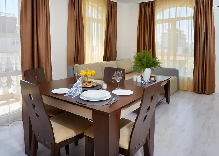 Sardinia And 公寓式酒店