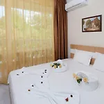 Aparthotel Sardinia And Sveti Vlas