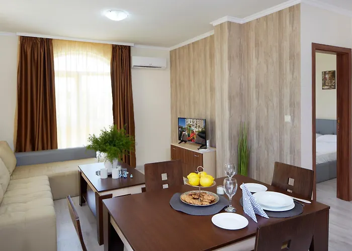 Sardinia And Apart-hotel Sveti Vlas